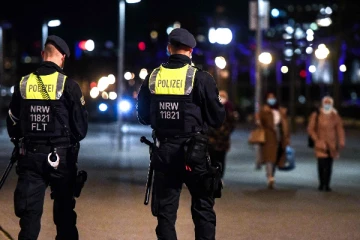 ஜெர்மனியில் பரபரப்பை ஏற்படுத்திய நபர்; பொலிஸார் அதிரடி!