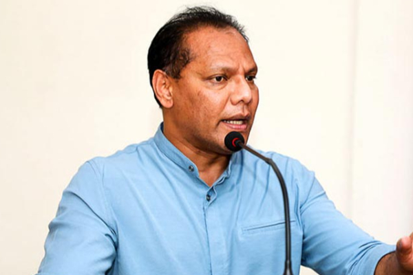 எம்.பிக்களின் சம்பளம் கட்சி நிதியத்தில் வைப்பு; தயாசிறி எம்.பி எதிர்ப்பு | Dayasiri Opposes Depositing Salaries Party Funds எம்.பிக்களின் சம்பளம் கட்சி நிதியத்தில் வைப்பு; தயாசிறி எம்.பி எதிர்ப்பு | Dayasiri Opposes Depositing Salaries Party Funds