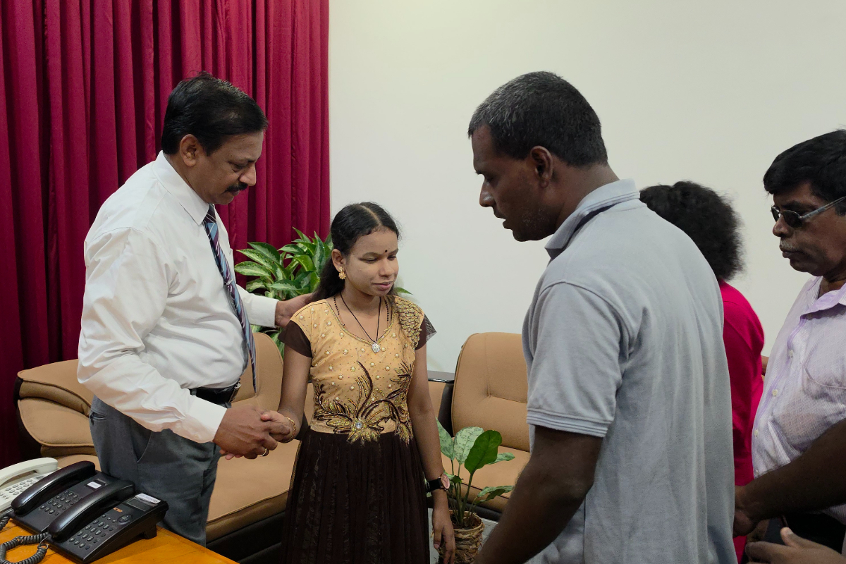 தேசியப் பாடல் போட்டி ஸ்வர மஞ்சரி - 2026 இறுதிப் போட்டியில் யாழ்ப்பாணத்தைச் சேர்ந்த இருவர்! | National Song Competition Swara Manjari 2026 தேசியப் பாடல் போட்டி ஸ்வர மஞ்சரி - 2026 இறுதிப் போட்டியில் யாழ்ப்பாணத்தைச் சேர்ந்த இருவர்! | National Song Competition Swara Manjari 2026