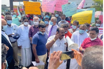 சுமந்திரனின் போராட்டத்தில் கஜேந்திரன்