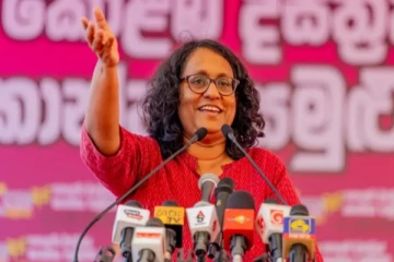 நாட்டிற்கு சுற்றுலா விசாவில் வருகை தந்து வியாபார நடவடிக்கைகளில் ஈடுபடுவதற்கு அனுமதி இல்லை