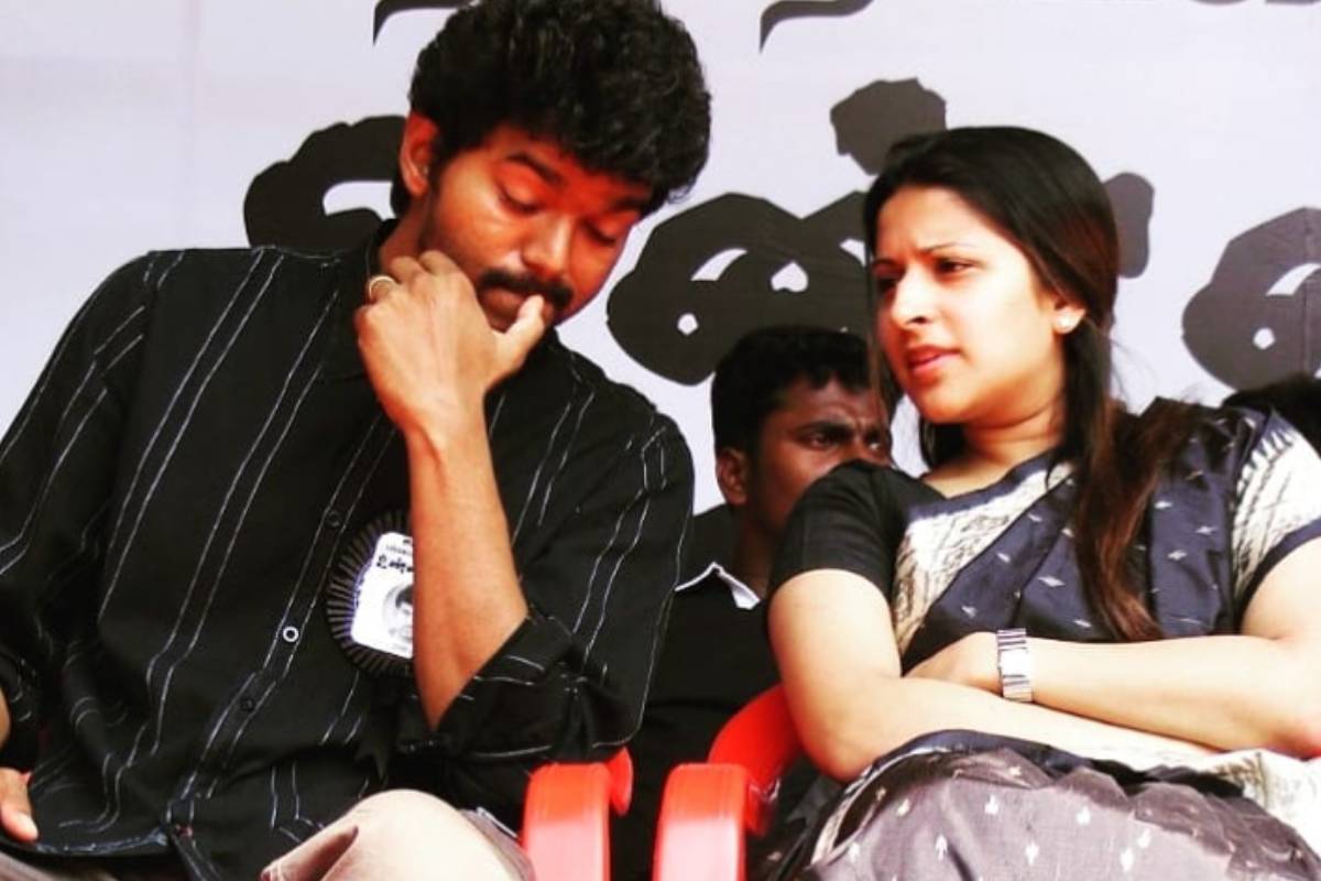 விஜய்யுடன் ஆட மறுத்த நடிகை..மனைவி போட்ட போன்கால்!! உண்மையை உடைத்த சங்கீதா.. | Actress Reveals Vijay S Wife Sangeetha Called விஜய்யுடன் ஆட மறுத்த நடிகை..மனைவி போட்ட போன்கால்!! உண்மையை உடைத்த சங்கீதா.. | Actress Reveals Vijay S Wife Sangeetha Called