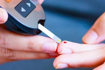 சர்க்கரை நோயாளிகள் தயவு செய்து இந்த உணவுகளை சாப்பிட வேண்டாம்....!