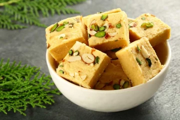 சோன் பப்டியை விரும்பி சாப்பிடுபவர்களா நீங்கள்? அப்போ உங்களுக்கான ரெசிபி இதுதான்!