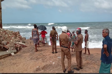களுத்துறையில் பரபரப்பு; கடற்கரையில் மற்றுமொரு சடலம் மீட்பு; காணாமல்போன தாயும் குழந்தையுமா?