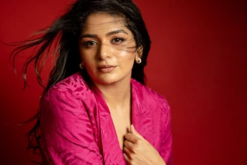 அந்த விசயத்தை முடித்த சங்கர் மகள் அதிதி!! பிரபல நடிகருடன் எடுத்த புகைப்படம் வைரல்..