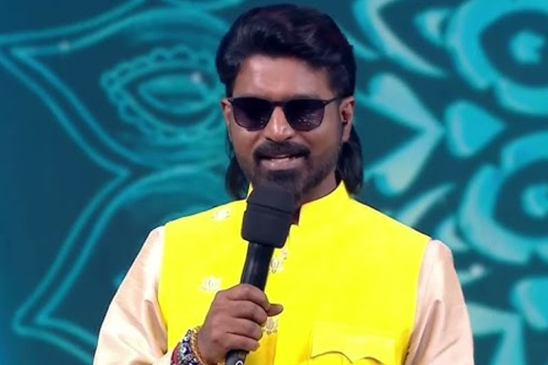 10 ஆண்டுகளுக்கும் மேலாக விஜய் டிவியில் தொகுப்பாளராக இருக்கும் மாகாபா ஆனந்த்.. சொத்து மதிப்பு எவ்வளவு தெரியுமா | Makapa Anand Net Worth 10 ஆண்டுகளுக்கும் மேலாக விஜய் டிவியில் தொகுப்பாளராக இருக்கும் மாகாபா ஆனந்த்.. சொத்து மதிப்பு எவ்வளவு தெரியுமா | Makapa Anand Net Worth