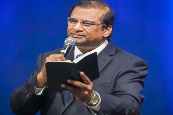 இலங்கைக்கு வந்த பிரபல இந்திய போதகர் திருப்பி அனுப்பி வைப்பு! | Indian Preacher Came To Sri Lanka Was Sent Back