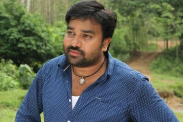 நடிகர் சிவாவின் அழகிய மனைவியை பார்த்துள்ளீர்களா?- லேட்டஸ்ட் போட்டோ