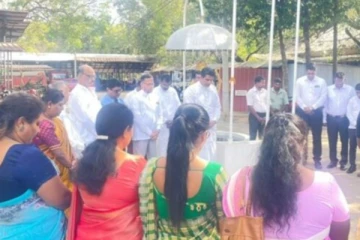 அரைக் கம்பத்தில் பறக்க விடப்பட்ட யாழ் மாநகர சபை கொடி