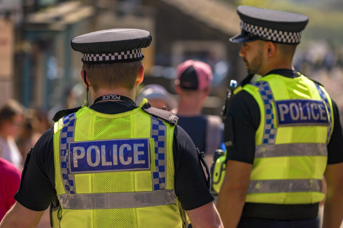 ஈரானுக்கு அவசர அழைப்பு விடுத்த பிரித்தானியா.. உளவாளிகளால் கடும் அதிருப்தி | Uk Summons Iranian Ambassador Two Arrested Spying