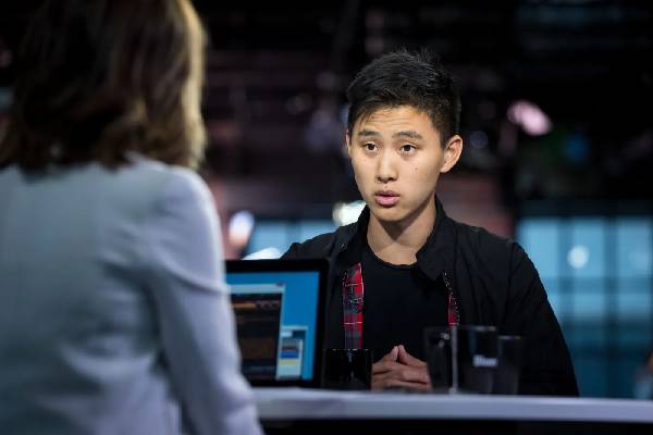 14 பில்லியன் டொலர் ஒப்பந்தம்... மெட்டாவில் வேலை: யாரிந்த அலெக்ஸாண்டர் வாங் | Wang Billionaire Hired By Meta