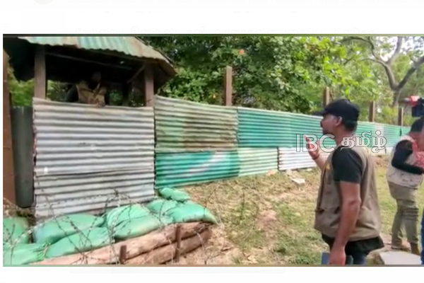 சிறிலங்கா இராணுவத்துடன் முரண்பட்ட ஊடகவியலாளர்கள் (படங்கள்) | Journalists At Odds With The Sri Lankan Military