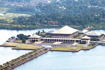 நாடாளுமன்றிற்கு அருகாமையில் ஜனாதிபதி மாளிகை அமைக்கத் திட்டம்