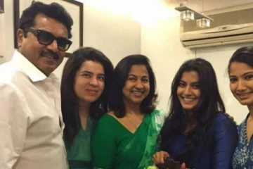 அவன காதலிக்காத வரலட்சுமி.. மகளின் காதலுக்கு வேட்டு வைத்த தந்தை