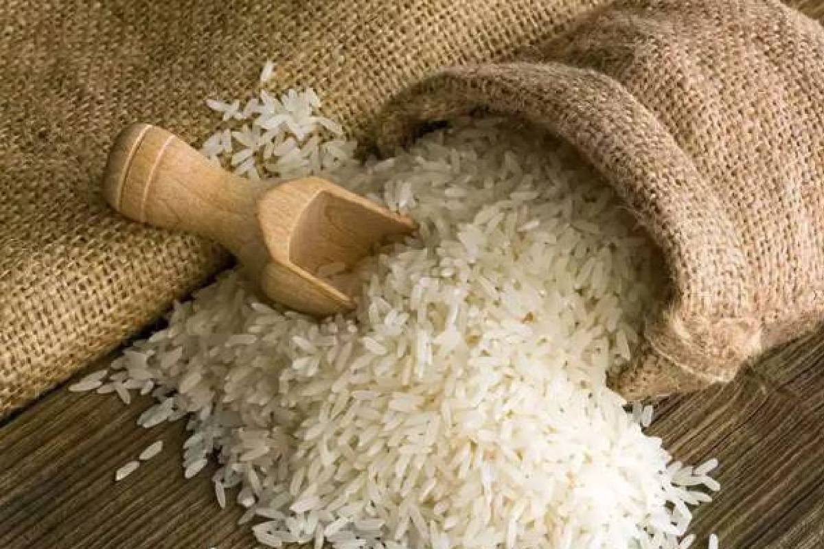தமிழகத்தில் அரிசி விலை அதிரடி உயர்வு: கிலோவுக்கு ரூ.10 வரை அதிகரிப்பு! - என்ன காரணம்? | Rice Price Increased In Tamil தமிழகத்தில் அரிசி விலை அதிரடி உயர்வு: கிலோவுக்கு ரூ.10 வரை அதிகரிப்பு! - என்ன காரணம்? | Rice Price Increased In Tamil
