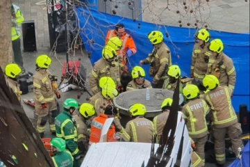 லண்டனில் நவீன சிறுநீர் கழிப்பிடத்திற்கு சென்றவருக்கு நேர்ந்த கதி