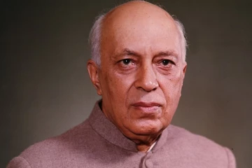 பலரும் பார்த்து வியந்த மாமனிதன் ஜவஹர்லால் நேரு! சுவாரஸ்யமான கடந்த காலம்..