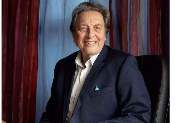 விந்தணு மூலம் புதிய எலான் மஸ்கை உருவாக்கமா? எலான் மஸ்க் தந்தை வெளியிட்ட பரபரப்பு தகவல்! | Elon Musk S Father Errol Musk Offered To Sperms