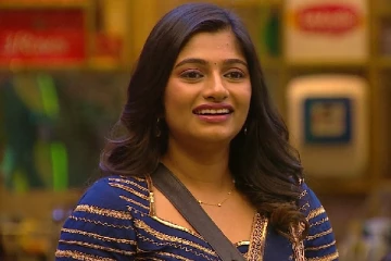 வெறித்தனமான வில்லன் எஸ்.ஜே. சூர்யாவுடன் பிக் பாஸ் அர்ச்சனா.. இது எப்போ எடுத்த புகைப்படம் தெரியுமா