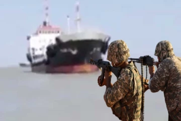 இலங்கையர்களுடன் எரிபொருள் கப்பலை கைப்பற்றிய ஈரான் படை