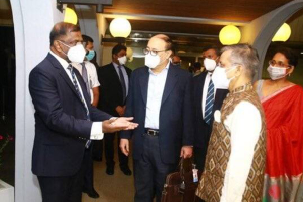 இலங்கை வந்தடைந்தார் இந்தியா வெளிவிவகார அமைச்சின் செயலாளர் | Secretary Of Ministry India Arrives In Sri Lanka