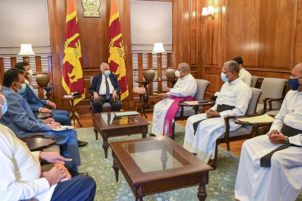 காணி பிரச்சினைகளுக்கு விரைவில் தீர்வு! - மன்னார் ஆயரிடம் ஜனாதிபதி வாக்குறுதி | Land Issue President S Promise To Mannar Ayer காணி பிரச்சினைகளுக்கு விரைவில் தீர்வு! - மன்னார் ஆயரிடம் ஜனாதிபதி வாக்குறுதி | Land Issue President S Promise To Mannar Ayer