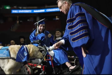 வளர்ப்பு நாய்க்கு டிப்ளமோ பட்டம் வழங்கிய பல்கலைக்கழகம்: சுவாரஸ்யமான பின்னணி