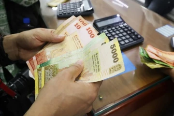 விடுதலைப் புலிகளின் சர்வதேச அமைப்பிற்கு நாளாந்தம் பணம் அனுப்பும் இலங்கையர்கள்: கெமுனு விஜேரத்ன