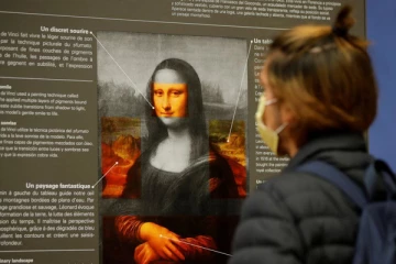 சினிமா பார்க்க வீடியோ கேம் வாங்க இளைஞர்களுக்கு பணம் கொடுக்கும் பிரான்ஸ் அரசு!