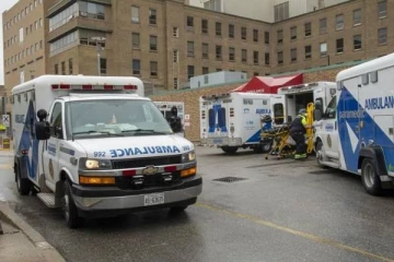 கனடாவில் கடந்த 24 மணித்தியாலத்தில் ஆயிரத்திற்கும் மேற்பட்டோருக்கு கொரோனா!