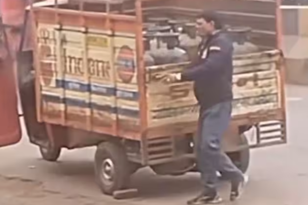 ரிங்கு சிங்கின் தந்தை உயிரிழப்பு - சிலிண்டர் விநியோகராக இருந்து மகனை கிரிக்கெட்டர் ஆக்கியவர் | Rinku Singh Father Passed Away Lpg ரிங்கு சிங்கின் தந்தை உயிரிழப்பு - சிலிண்டர் விநியோகராக இருந்து மகனை கிரிக்கெட்டர் ஆக்கியவர் | Rinku Singh Father Passed Away Lpg