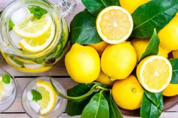 சூடான வெந்நீரில் இதை கலந்து குடிப்பதால் என்ன நடக்கும் தெரியுமா? அவசியம் தெரிந்து கொள்ளுங்கள்