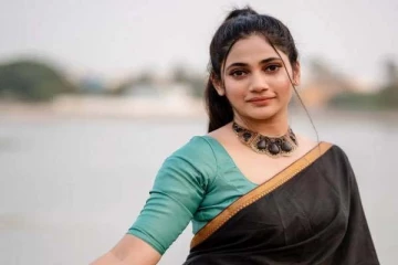 வெள்ளை நிற கவுனில் பேரழகியாக நடிகை லொஸ்லியா: போட்டி போட்டு காதலை வெளிப்படுத்தும் ரசிகர்கள்