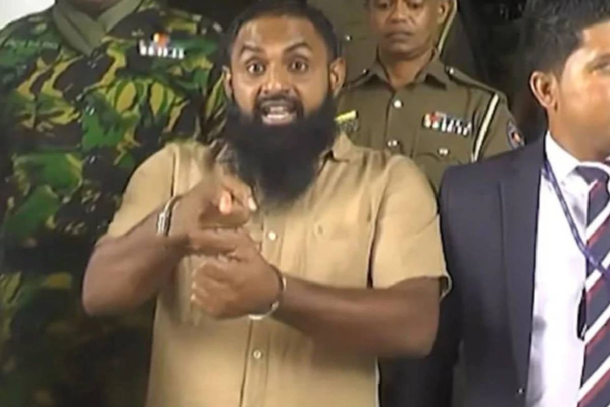 ஹரக் கட்டாவின் மனைவியிடம் லஞ்சம் பெற்ற விவகாரம்! புதல்வரைக் காப்பாற்ற விஜயதாச ராஜபக்ச செய்த செயல் அம்பலம் | Bribeharak Kata Wijeyadasa File False Complaint