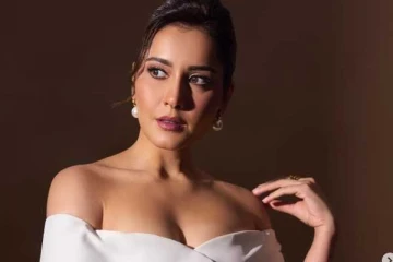 நடிகை ராஷி கண்ணாவின் மயக்கும் புகைப்படங்கள்.. இதோ..