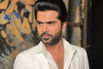 சென்சேஷனல் இயக்குனருடன் கைகோர்க்கும் சிம்பு.. யார் தெரியுமா