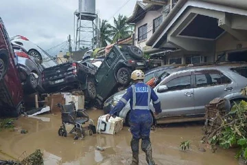 ஆசிய நாடொன்றை மொத்தமாக உருக்குலைத்த புயல்... 50 கடந்த இறப்பு எண்ணிக்கை