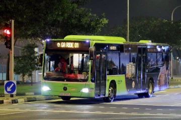 வெளிநாடொன்றில் மதுபோதையில் பஸ்சில் ரகளை செய்த இந்தியருக்கு நேர்ந்த கதி!