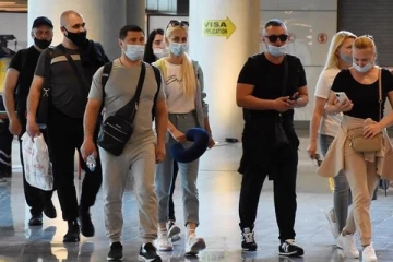 யார் என்ன சொன்னாலும் சுற்றுலாப் பயணிகளை  அழைத்து வருவதை நிறுத்தப்போவதில்லை!