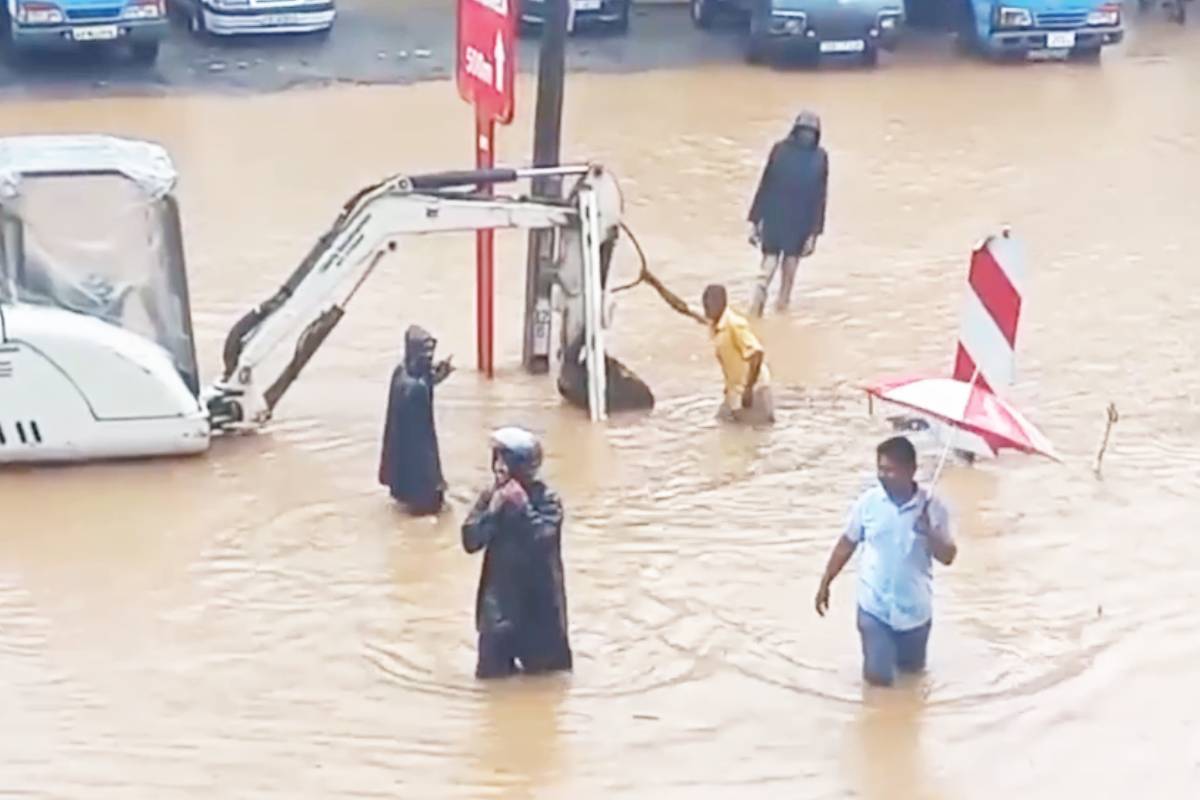 வெள்ளத்தில் மூழ்கிய மலையக பகுதிகள்: விடுக்கப்பட்டுள்ள கடும் எச்சரிக்கை | Bandarawela City Flooded Due To Heavy Rains