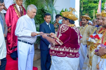 சற்று இக்கட்டான நிலையில் சிக்கிக் கொண்டுள்ள நாடு! ஜனாதிபதி எடுத்துள்ள சபதம் (Photos)