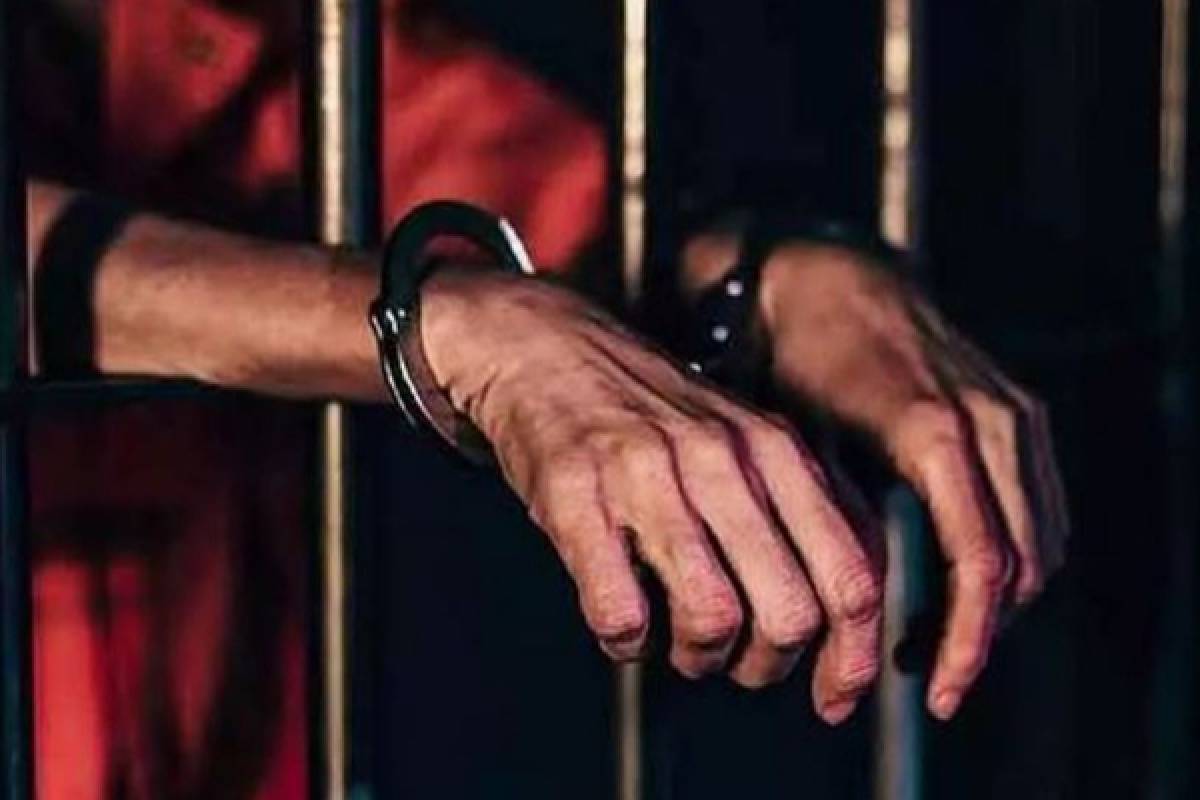 மட்டக்களப்பில் துப்பாக்கி வைத்திருந்தவருக்கு விதிக்கப்பட்டது ஆயுள்தண்டனை | Life Imprisonment For Man A Gun In Batticaloa மட்டக்களப்பில் துப்பாக்கி வைத்திருந்தவருக்கு விதிக்கப்பட்டது ஆயுள்தண்டனை | Life Imprisonment For Man A Gun In Batticaloa