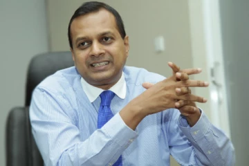 நாட்டில் புதிய பிரச்சினைகளை  ஏற்படுத்தும் அரசாங்கம் -   எதிர்க்கட்சி  குற்றச்சாட்டு