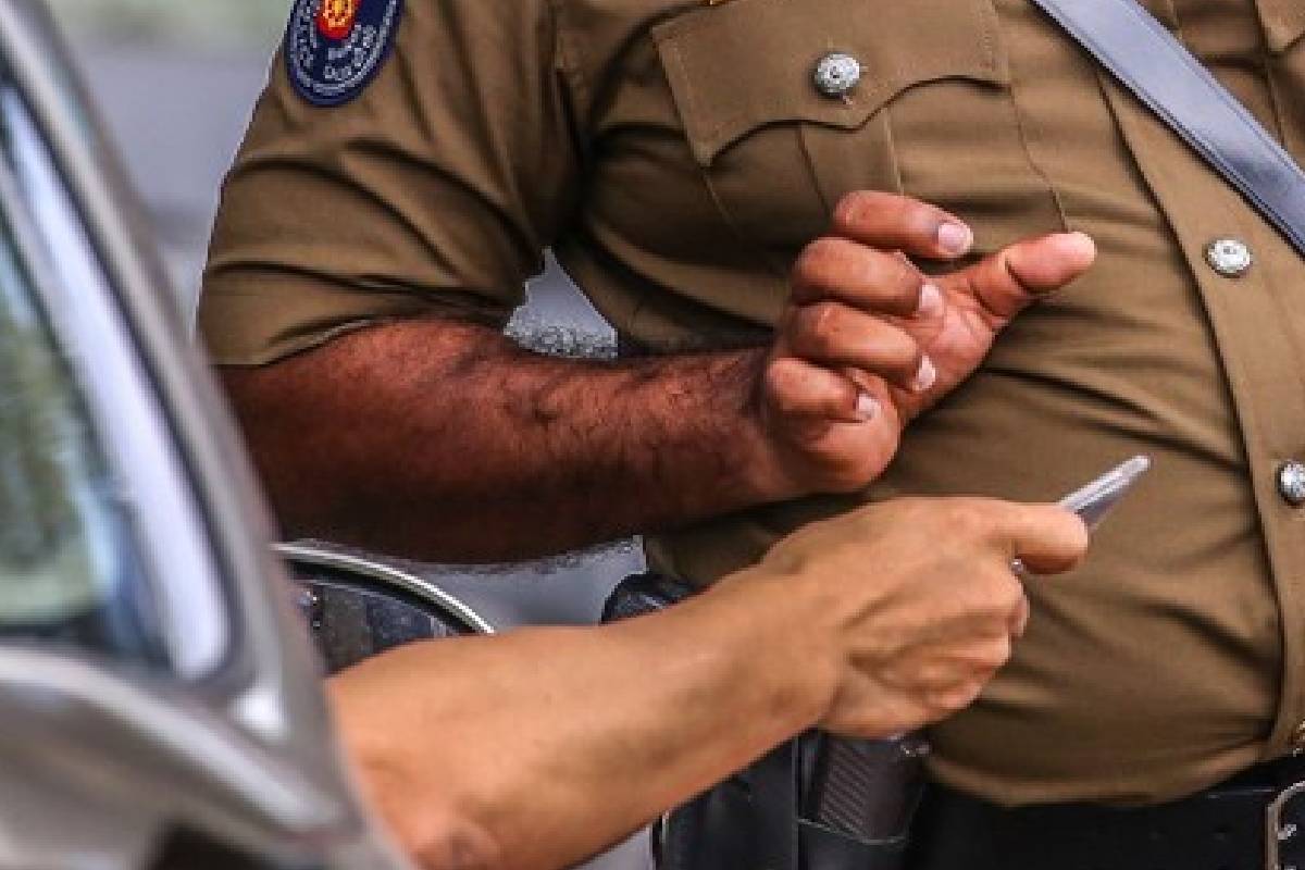 இலங்கை கிரிக்கெட் அணி வீரரின் சகோதரருக்கு எதிராக பரபரப்பு குற்றச்சாட்டு! சிக்கவுள்ள அரசியல்வாதிகள் | Sensational Allegations Dhananjaya Silva Brother இலங்கை கிரிக்கெட் அணி வீரரின் சகோதரருக்கு எதிராக பரபரப்பு குற்றச்சாட்டு! சிக்கவுள்ள அரசியல்வாதிகள் | Sensational Allegations Dhananjaya Silva Brother