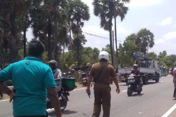 யாழில் இடம் பெற்ற விபத்தில் பாடசாலை மாணவன் உயிழப்பு