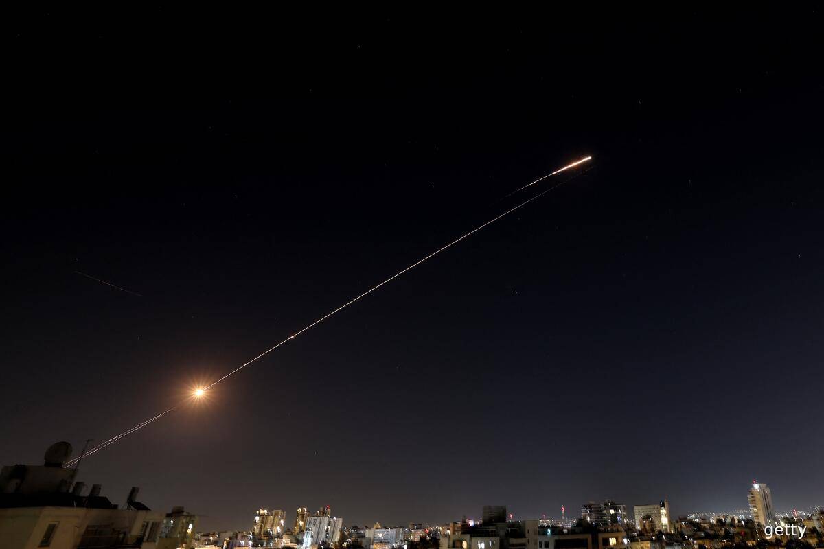 பஹ்ரைனில் ஏவுகணைத் தாக்குதல் பின்னணியில் அமெரிக்கா... ஈரான் அல்ல: விசாரணையில் அம்பலம் | Bahrain Blast Likely Us