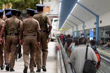 வர்த்தகர் ஒருவரின் சட்டவிரோத செயல்!பொலிஸாருக்கு அறிவிக்காமல் வெளிநாடு செல்ல அனுமதி