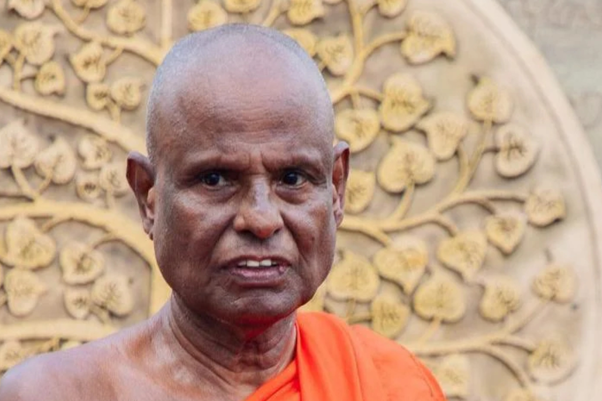 அட்டமஸ்தானாதிபதி கைது விவகாரம் : 15 வயது சிறுமியைத் தவறாகச் சித்தரித்த அமுனுகமவுக்குக் கடும் கண்டனம் | Thero Subjected 15 Year Old Girl Improper அட்டமஸ்தானாதிபதி கைது விவகாரம் : 15 வயது சிறுமியைத் தவறாகச் சித்தரித்த அமுனுகமவுக்குக் கடும் கண்டனம் | Thero Subjected 15 Year Old Girl Improper