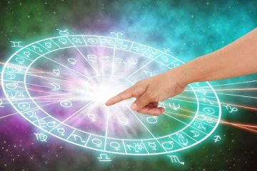 இன்றைய ராசிபலன்! சந்திரனின் பார்வையில் சிக்கி பல சங்கடங்களை சந்திக்கப் போகும் 4ஆம் ராசிக்காரர்!